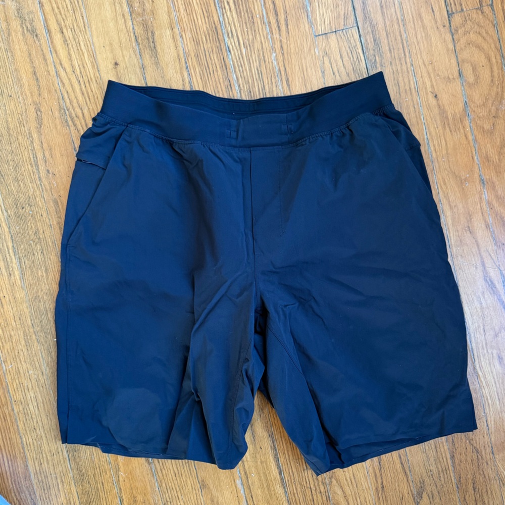 lululemon athletica Black Men’s Athletic Shorts (L)